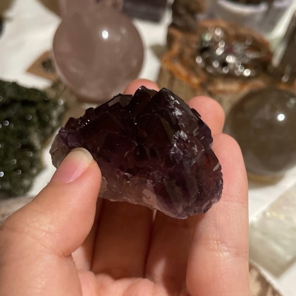 alien amethyst / phantom amethyst / hematite included amethyst - Picture 3 of 3